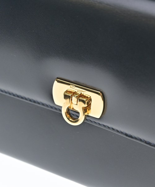 Salvatore Ferragamo（サルバトーレフェラガモ）ポーチ 黒 サイズ:- レディース/2200724274826