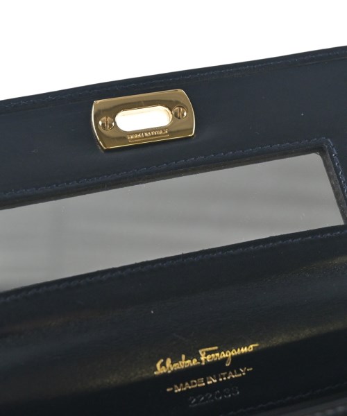 Salvatore Ferragamo（サルバトーレフェラガモ）ポーチ 黒 サイズ:- レディース/2200724274826