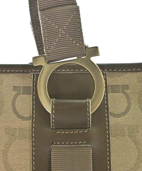 Salvatore Ferragamo（サルバトーレフェラガモ）トートバッグ ベージュ サイズ:- レディース/2200724274857