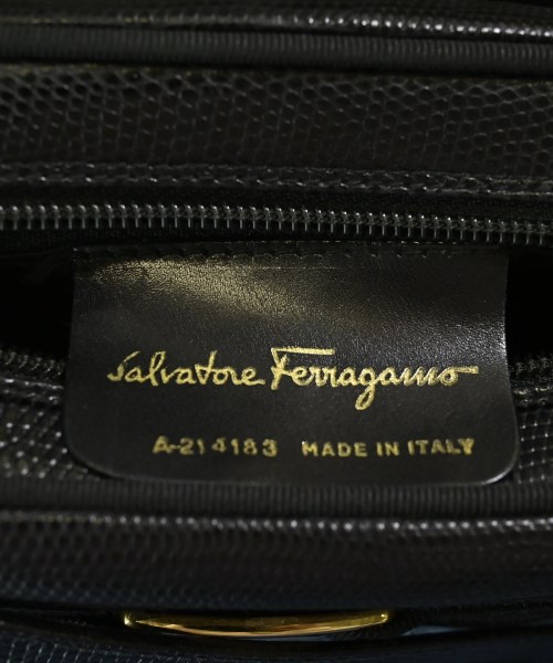 Salvatore Ferragamo（サルバトーレフェラガモ）ショルダーバッグ 黒 サイズ:- レディース/2200724274871