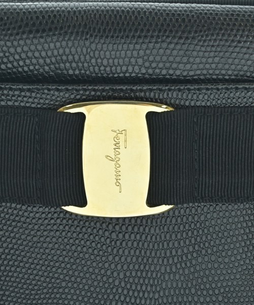 Salvatore Ferragamo（サルバトーレフェラガモ）ショルダーバッグ 黒 サイズ:- レディース/2200724274871