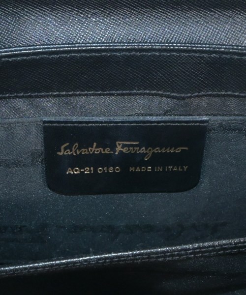 Salvatore Ferragamo（サルバトーレフェラガモ）ショルダーバッグ 黒 サイズ:- レディース/2200724353279