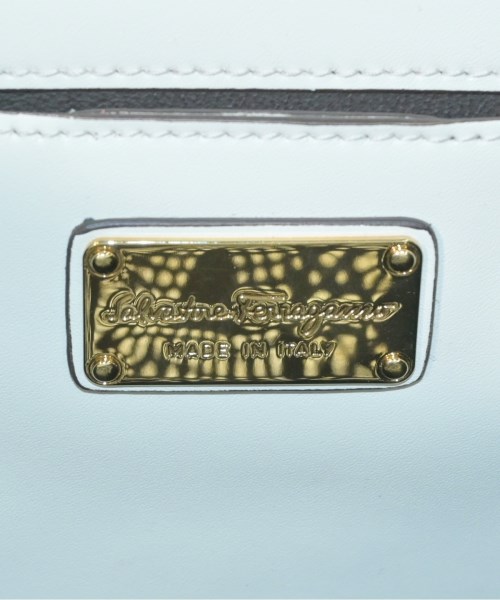 Salvatore Ferragamo（サルバトーレフェラガモ）ハンドバッグ 白 サイズ:- レディース/2200724525621