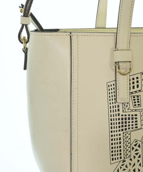 Salvatore Ferragamo（サルバトーレフェラガモ）ハンドバッグ 白 サイズ:- レディース/2200724525621