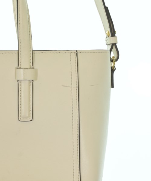 Salvatore Ferragamo（サルバトーレフェラガモ）ハンドバッグ 白 サイズ:- レディース/2200724525621
