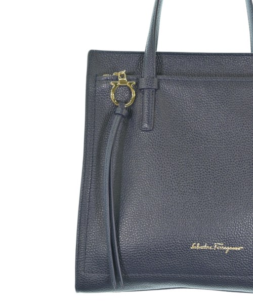Salvatore Ferragamo（サルバトーレフェラガモ）トートバッグ 紺 サイズ:- レディース/2200726728181