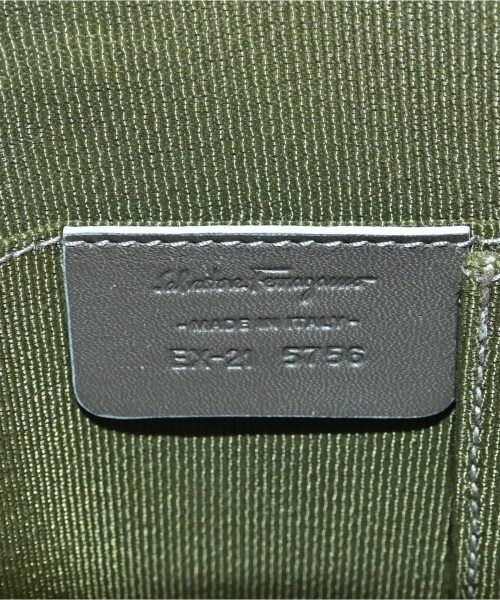 Salvatore Ferragamo（サルバトーレフェラガモ）ショルダーバッグ ベージュ サイズ:- レディース/2200726855399