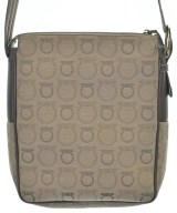 Salvatore Ferragamo（サルバトーレフェラガモ）ショルダーバッグ ベージュ サイズ:- レディース/2200726855399
