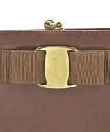 Salvatore Ferragamo（サルバトーレフェラガモ）ショルダーバッグ 茶 サイズ:- レディース/2200726855412