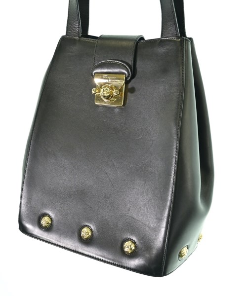 Salvatore Ferragamo（サルバトーレフェラガモ）ショルダーバッグ 黒 サイズ:- レディース/2200685030028