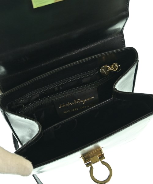 Salvatore Ferragamo（サルバトーレフェラガモ）ハンドバッグ 黒 サイズ:- レディース/2200685030905