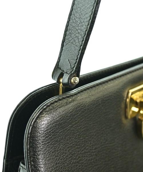 Salvatore Ferragamo（サルバトーレフェラガモ）ショルダーバッグ 黒 サイズ:- レディース/2200685030974