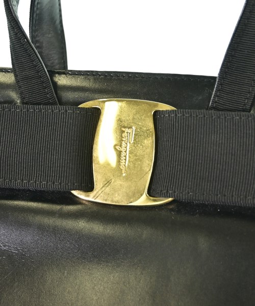 Salvatore Ferragamo（サルバトーレフェラガモ）ハンドバッグ 黒 サイズ:- レディース/2200685032534
