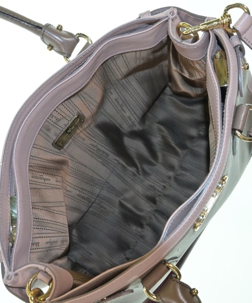 Salvatore Ferragamo（サルバトーレフェラガモ）ハンドバッグ 茶 サイズ:- レディース/2200688997441