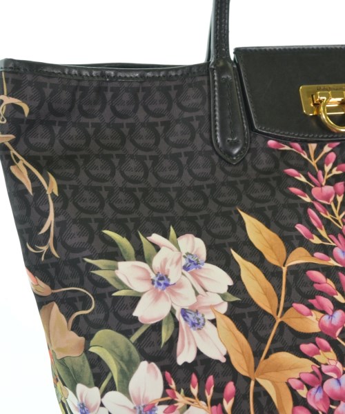 Salvatore Ferragamo（サルバトーレフェラガモ）トートバッグ 黒 サイズ:- レディース/2200688997458