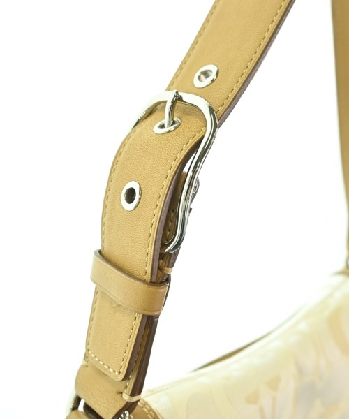 COACH（コーチ）ショルダーバッグ 白 サイズ:- レディース/2200633651053