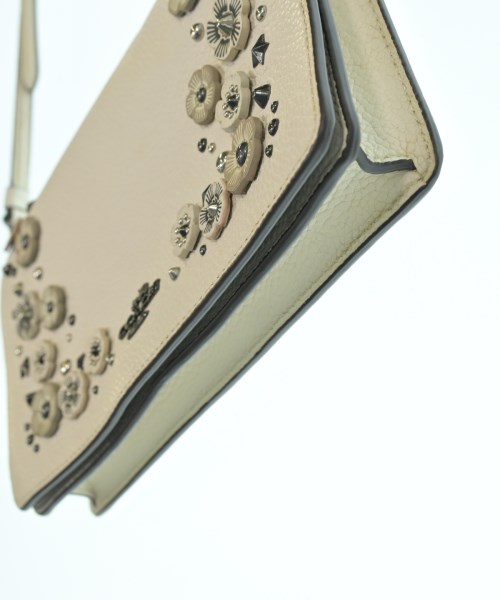 COACH（コーチ）ショルダーバッグ 白 サイズ:- レディース/2200614244670