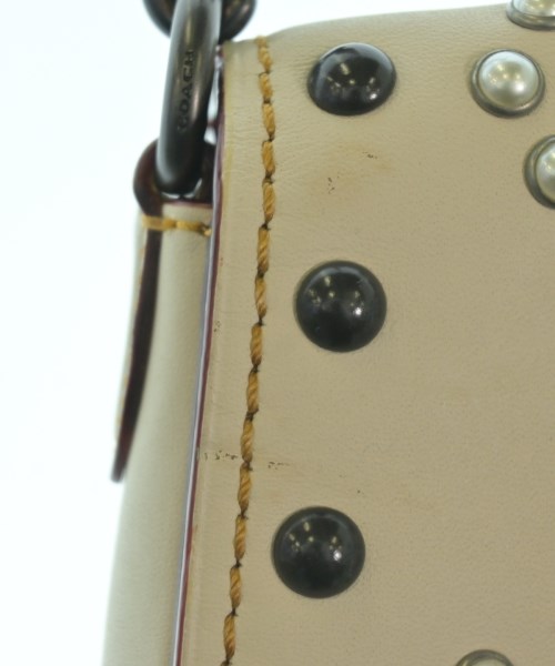 COACH（コーチ）ショルダーバッグ 白 サイズ:- レディース/2200619974190