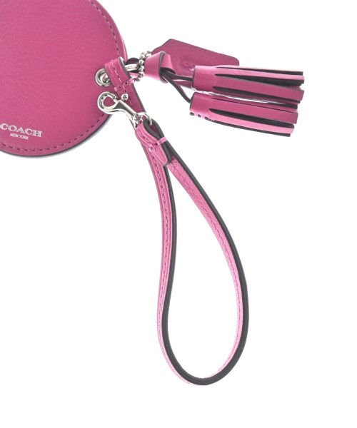 COACH（コーチ）チャーム ピンク サイズ:- レディース/2200604455048