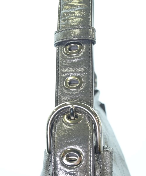 COACH（コーチ）ショルダーバッグ シルバー サイズ:- レディース/2200604932013