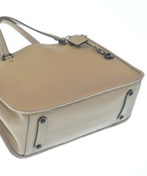 COACH（コーチ）ショルダーバッグ ベージュ サイズ:- レディース/2200607860955