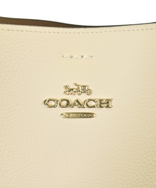 COACH（コーチ）ショルダーバッグ 白 サイズ:- レディース/2200675700030