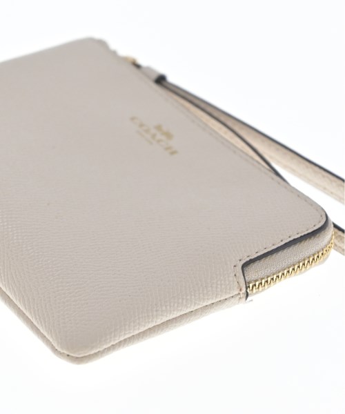 COACH（コーチ）ポーチ 白 サイズ:- レディース/2200678717073