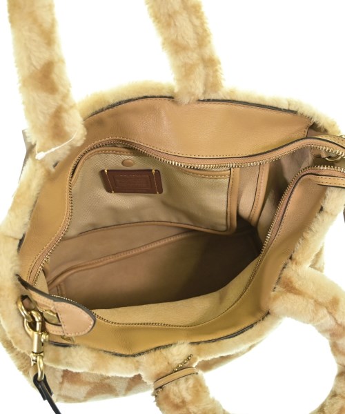 COACH（コーチ）ショルダーバッグ ベージュ サイズ:- レディース/2200681393097