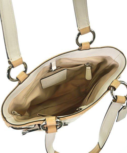 COACH（コーチ）ショルダーバッグ 白 サイズ:- レディース/2200697292049
