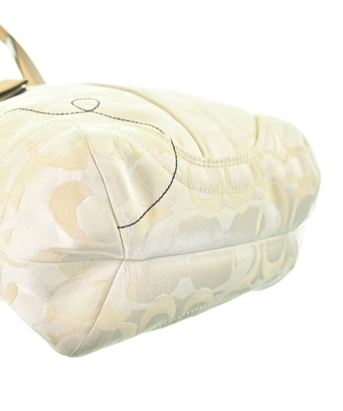 COACH（コーチ）ショルダーバッグ 白 サイズ:- レディース/2200697292049