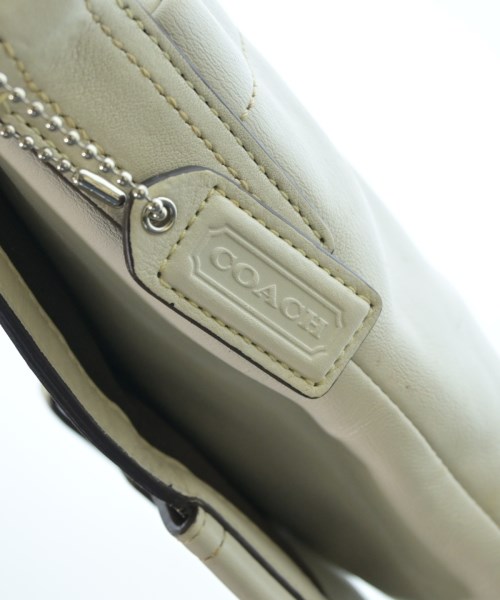 COACH（コーチ）ショルダーバッグ 白 サイズ:- レディース/2200698940130