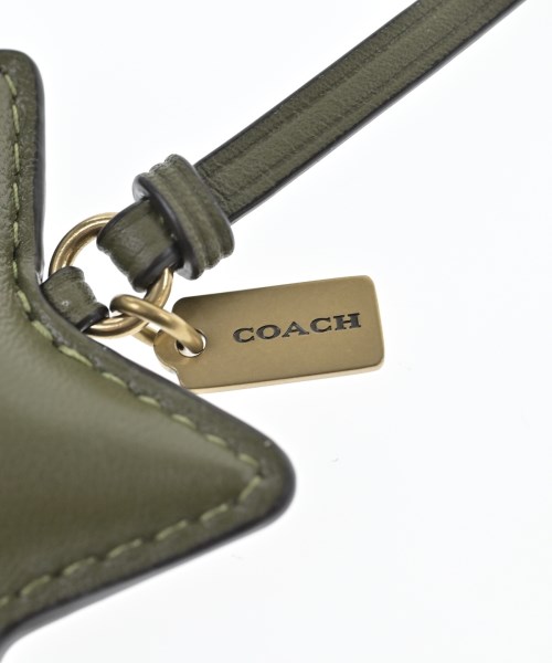 COACH（コーチ）チャーム カーキ サイズ:- レディース/2200710238139