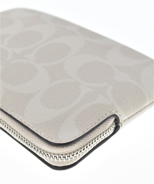 COACH（コーチ）ポーチ 白 サイズ:- レディース/2200645801064