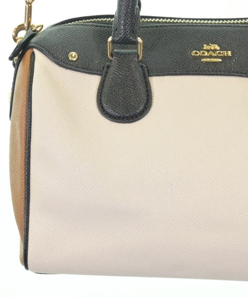 COACH（コーチ）ショルダーバッグ 白 サイズ:- レディース/2200708837078
