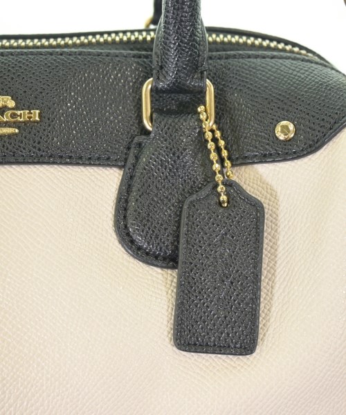 COACH（コーチ）ショルダーバッグ 白 サイズ:- レディース/2200708837078