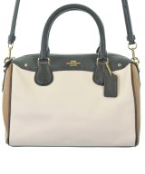 COACH（コーチ）ショルダーバッグ 白 サイズ:- レディース/2200708837078