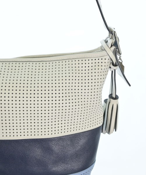 COACH（コーチ）ショルダーバッグ 白 サイズ:- レディース/2200664994259