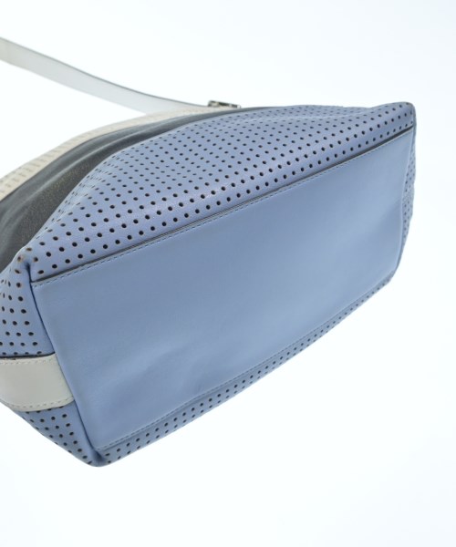 COACH（コーチ）ショルダーバッグ 白 サイズ:- レディース/2200664994259