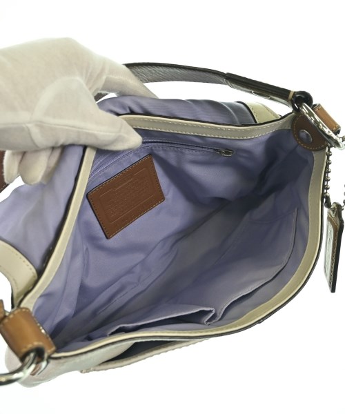 COACH（コーチ）ショルダーバッグ 白 サイズ:- レディース/2200721954196