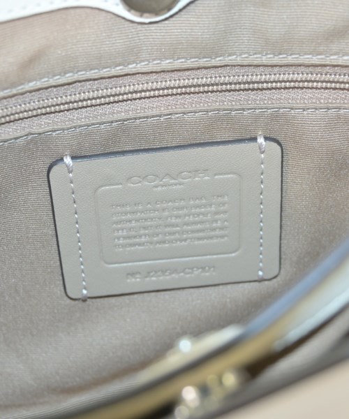 COACH（コーチ）ショルダーバッグ 白 サイズ:- レディース/2200682323109