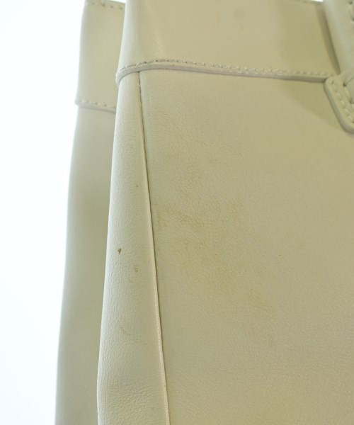 TOD'S（トッズ）ハンドバッグ 白 サイズ:- レディース/2200611637437