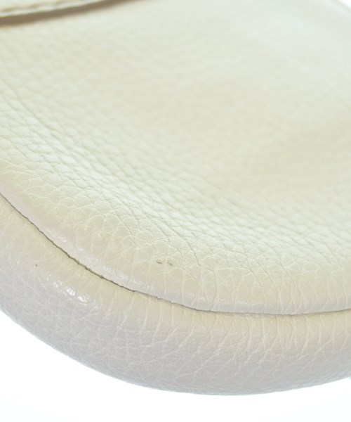 TOD'S（トッズ）ショルダーバッグ 白 サイズ:- レディース/2200670539109