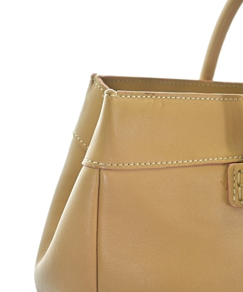 TOD'S（トッズ）ハンドバッグ ベージュ サイズ:- レディース/2200716252245