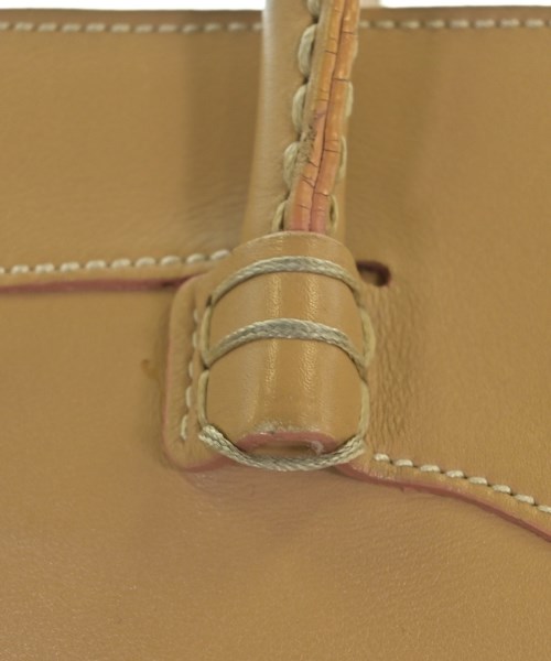 TOD'S（トッズ）ハンドバッグ ベージュ サイズ:- レディース/2200716252245
