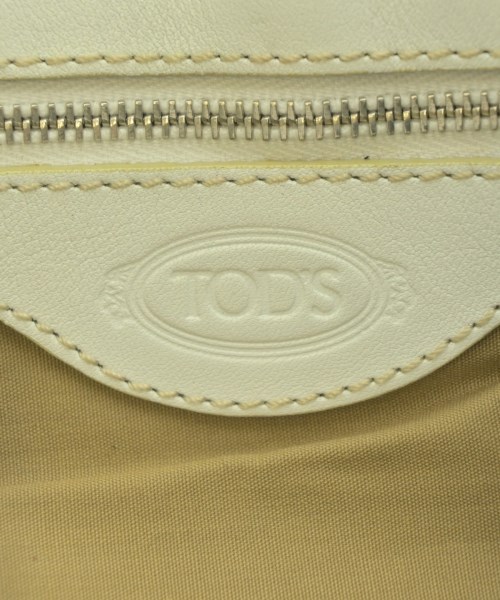 TOD'S（トッズ）ショルダーバッグ 白 サイズ:- レディース/2200660203072