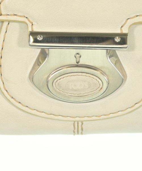 TOD'S（トッズ）ショルダーバッグ 白 サイズ:- レディース/2200660203072