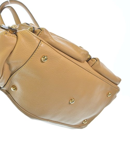 TOD'S（トッズ）ハンドバッグ ベージュ サイズ:- レディース/2200723163169