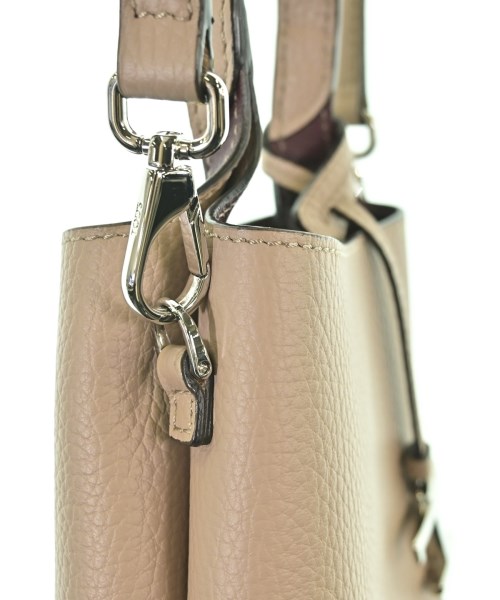 TOD'S（トッズ）ショルダーバッグ ベージュ サイズ:- レディース/2200719877070