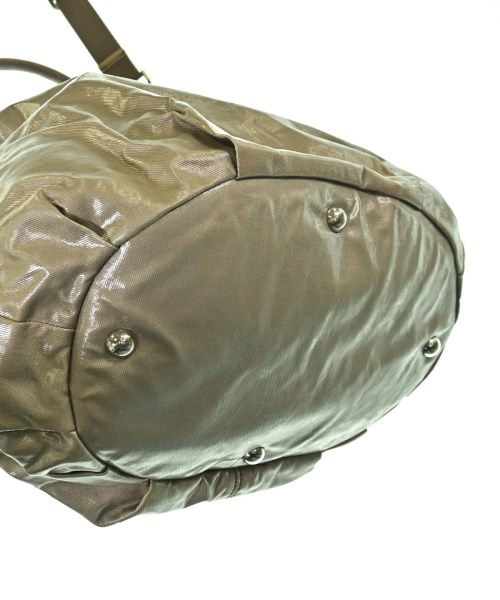 TOD'S（トッズ）ショルダーバッグ ベージュ サイズ:- レディース/2200719517020