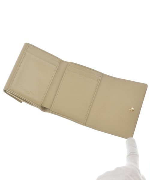 Christian Dior（クリスチャンディオール）財布・コインケース ベージュ サイズ:- レディース/2200609724026